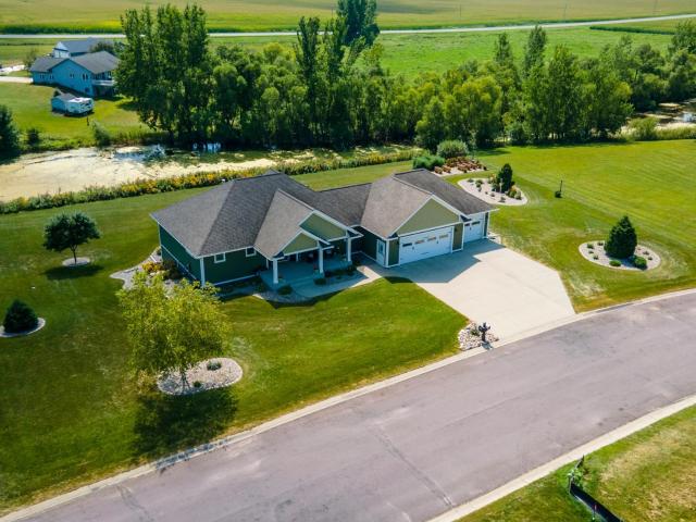 House for sale in Madelia, Minnesota