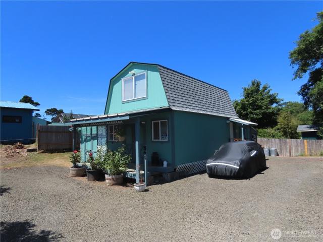 House for sale in Grayland