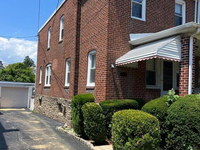 Townhouse for sale in Delco, Pennsylvania