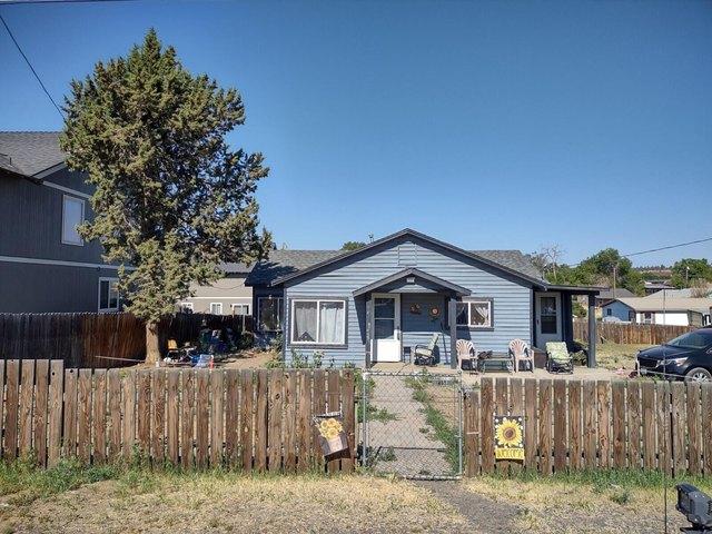 House for sale in Oregonia