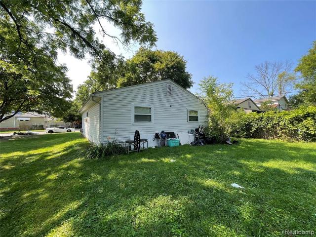 House for sale in Pontiac, Michigan