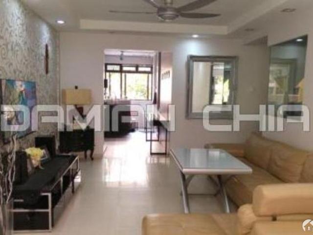 Apartment for sale in 19 North East, Hougang