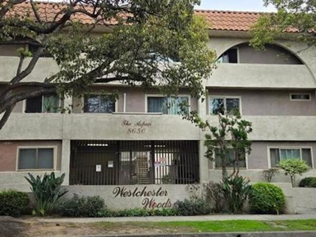 Condo for sale in Canoga Park, California