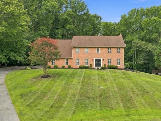 House for sale in Pomfret, Maryland