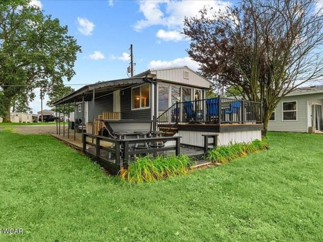 House for sale in Huntsville, Ohio