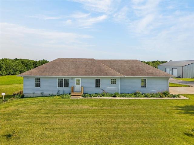 House for sale in Cowgill, Missouri
