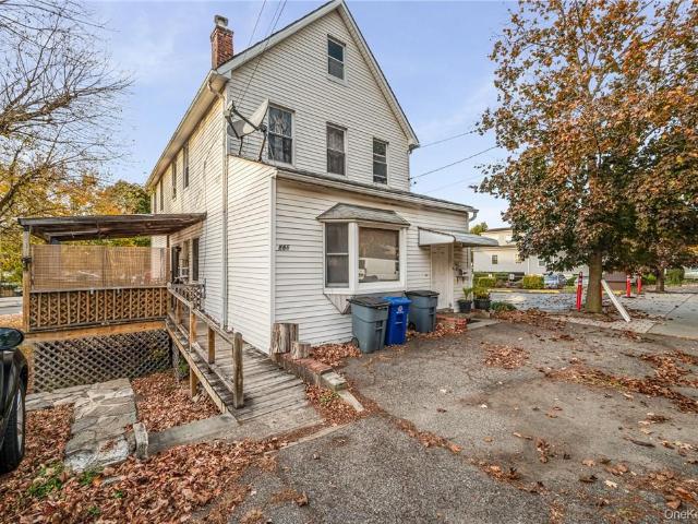 House for sale in Thornwood, New York