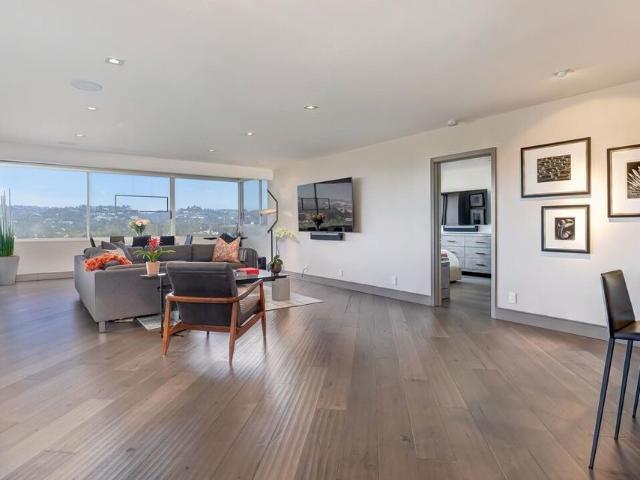 Condo for sale in Canoga Park, California