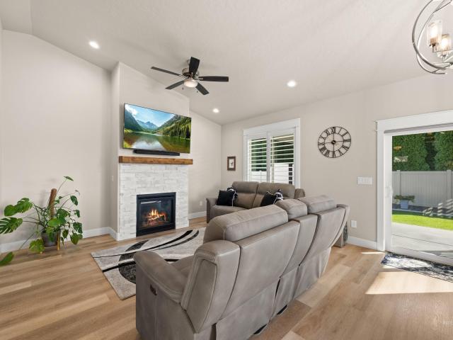 House for sale in Wilder, Canyon County