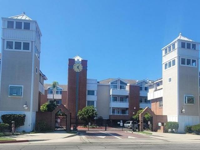 Condo for sale in Oxnard, California