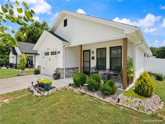 House for sale in Scottsburg, Indiana