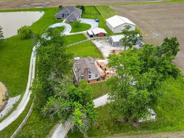 House for sale in Monroe, Illinois