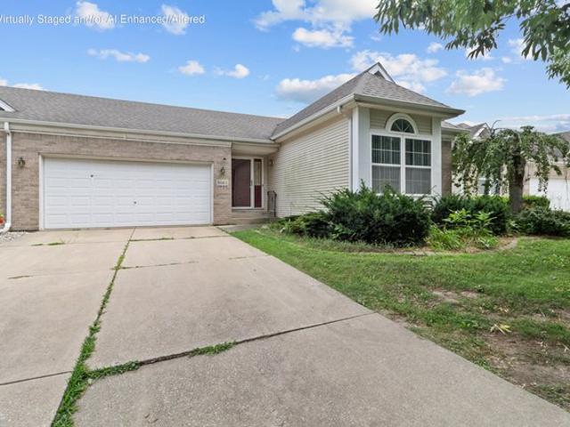 Townhouse for sale in Merrillville, Indiana