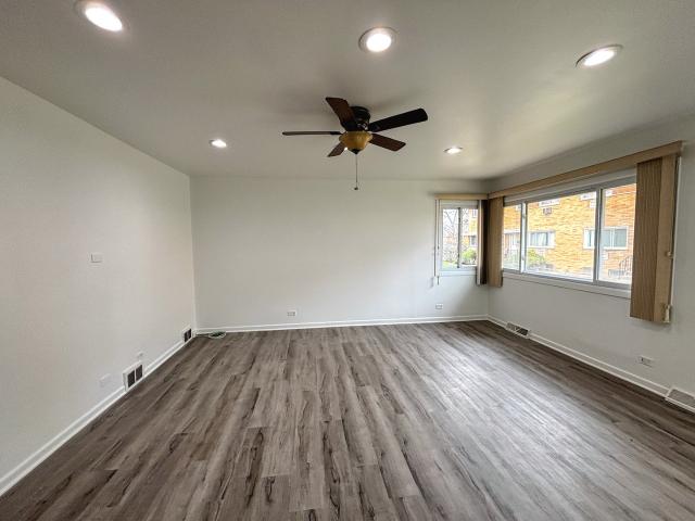 Townhouse for sale in Des Plaines