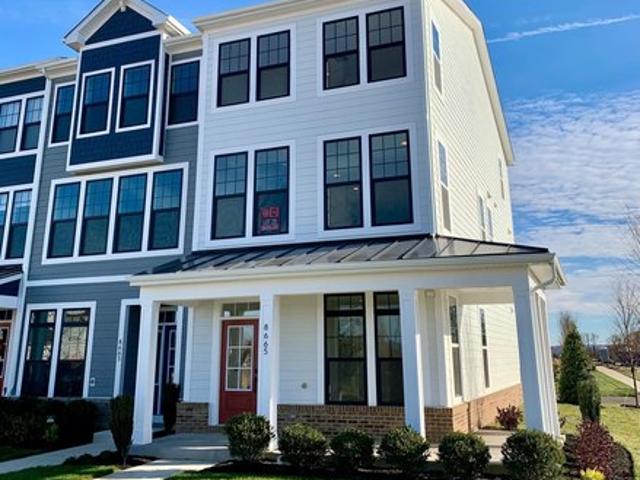 Townhouse for sale in Virginia