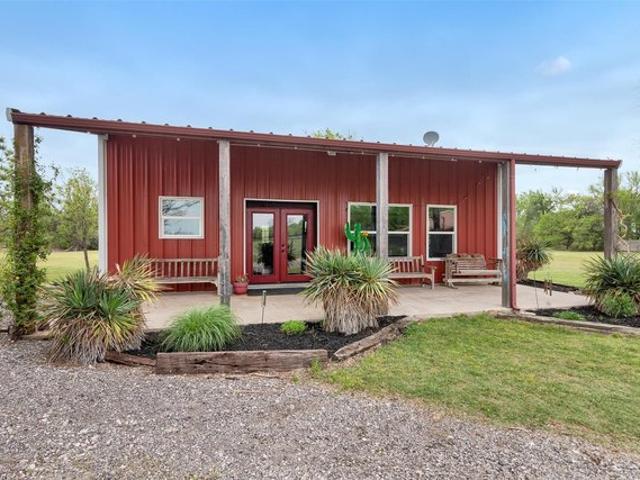 House for sale in Blue Ridge, Texas