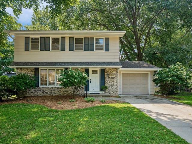 House for sale in Clive, Iowa
