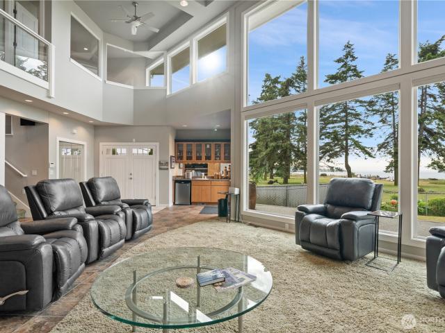 House for sale in Hansville, Washington