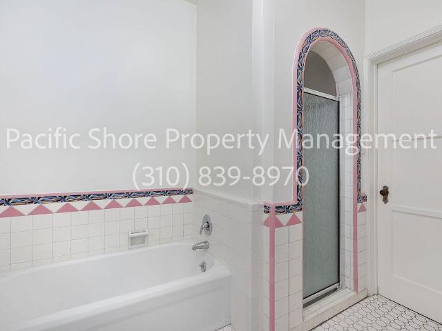 Apartment for rent in Canoga Park, California