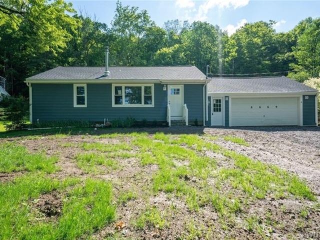 House for sale in Derby, New York