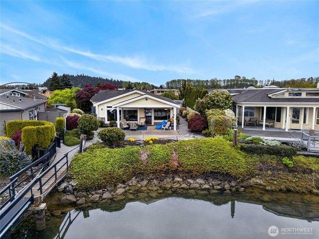House for sale in La Conner, Washington