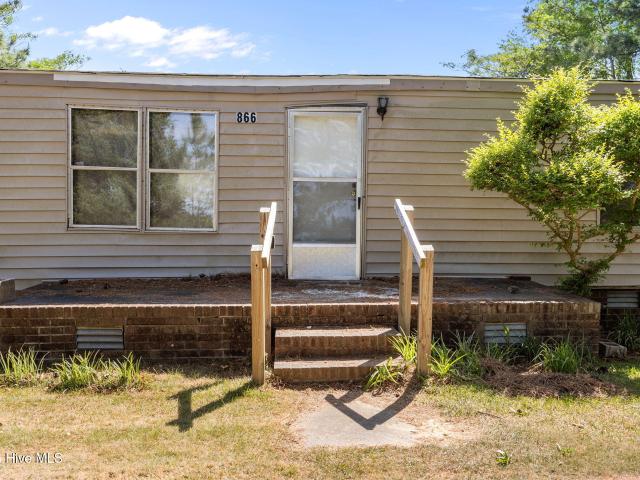 House for sale in Chocowinity, North Carolina