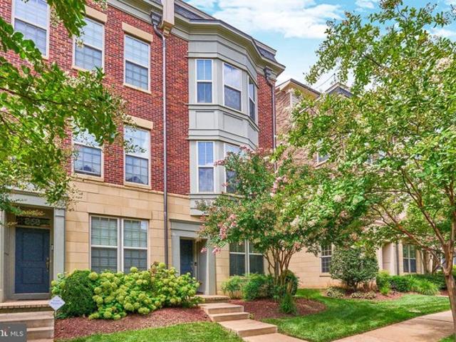 Condo for sale in Oxon Hill, Maryland