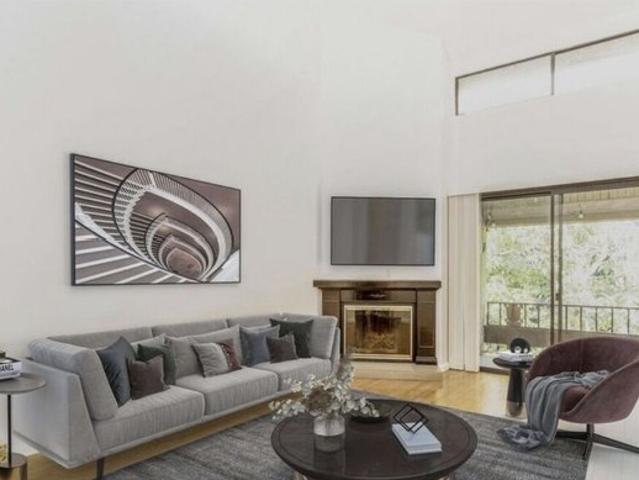 Condo for sale in Canoga Park, California