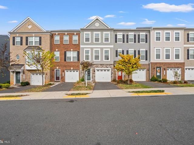 Townhouse for sale in Virginia