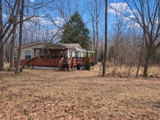 House for sale in Fairfield, Illinois