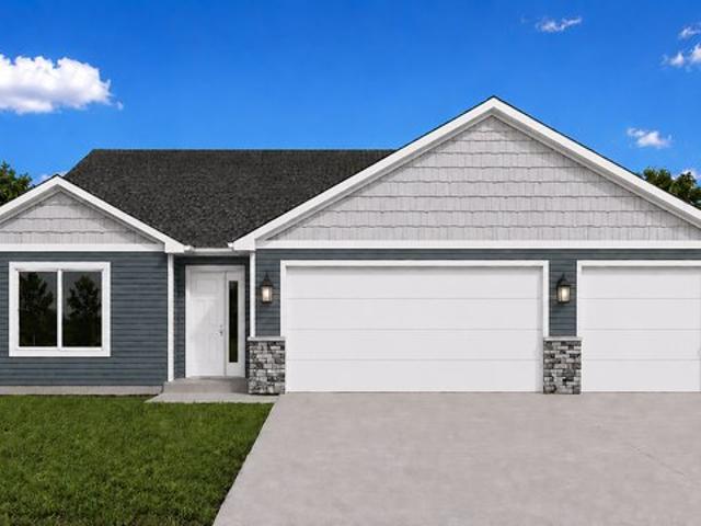 House for sale in Madelia, Minnesota