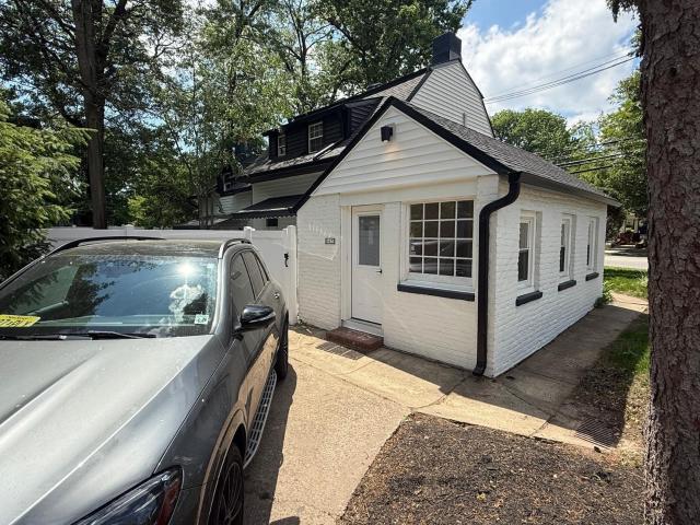 House for sale in Teaneck, New Jersey
