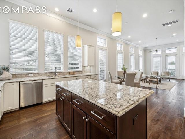 Townhouse for sale in Houston