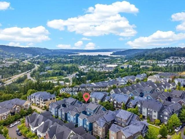 Townhouse for sale in Issaquah, Washington