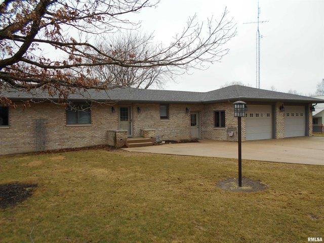 House for sale in Fulton, Illinois