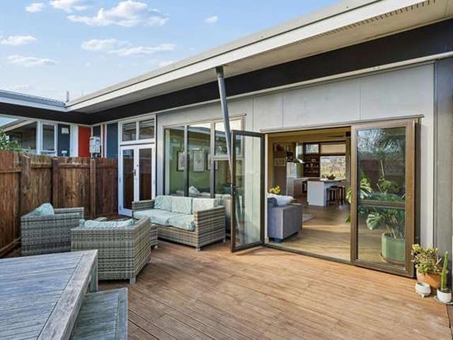 House for sale in Otakou