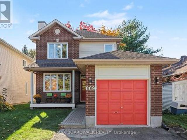 House for sale in Fallingbrook, Ottawa
