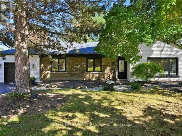 House for sale in Aldershot, Burlington