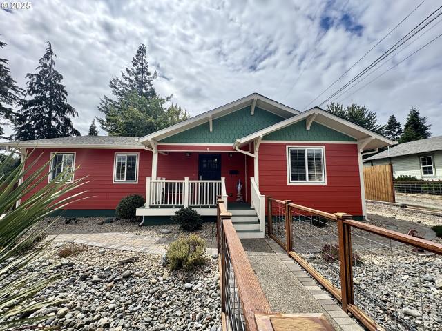 House for sale in Coquille