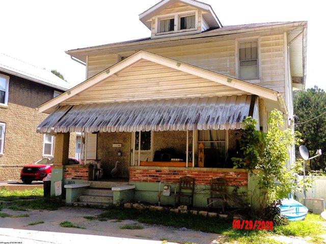 House for sale in Weston, West Virginia