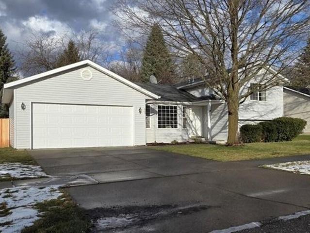 House for sale in Hayden, Idaho