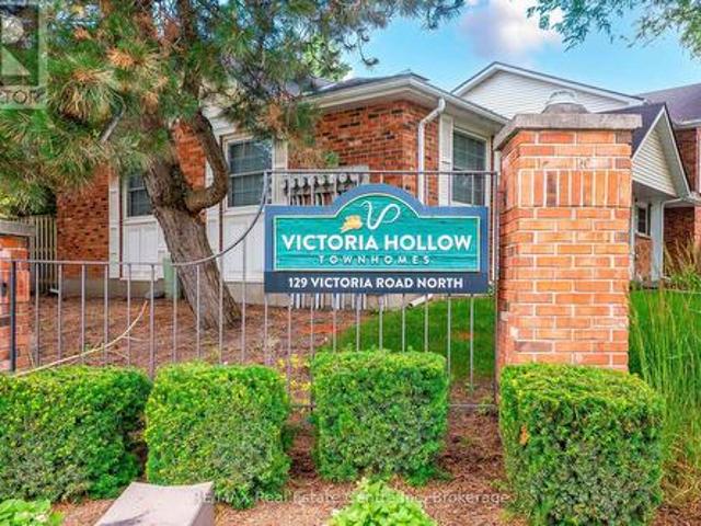 Townhouse for sale in Guelph, Ontario