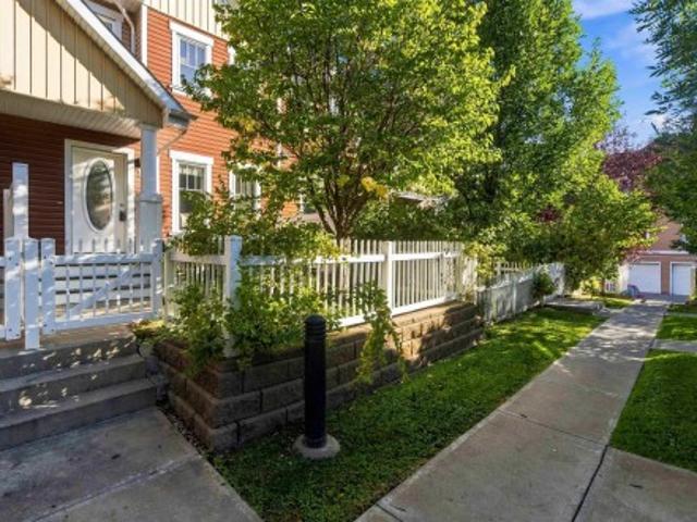 Townhouse for sale in Wedgewood, Alberta