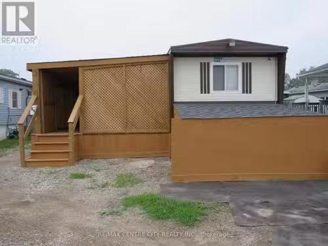 House for sale in London
