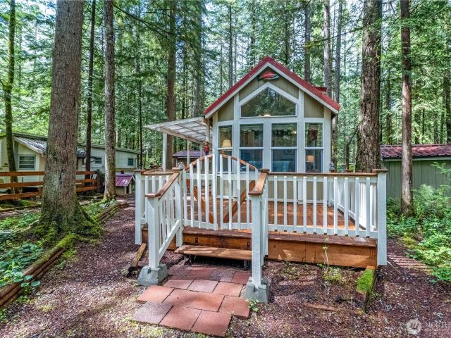 House for sale in Deming, Washington