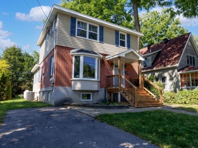 House for sale in Pointe-claire, Quebec