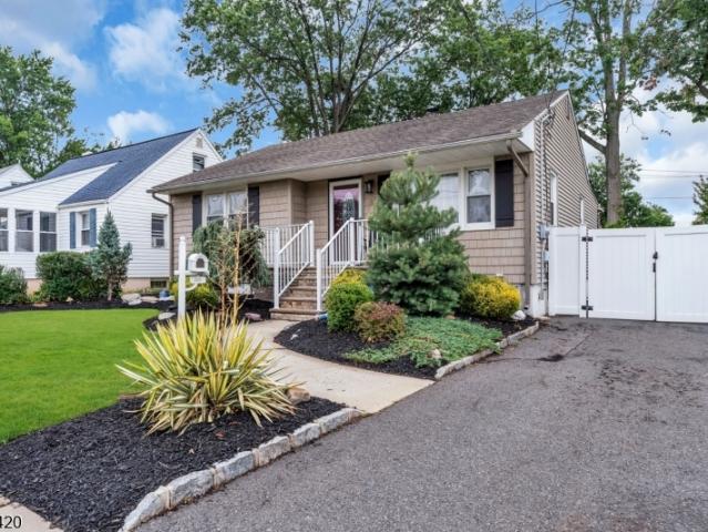 House for sale in Edison, New Jersey