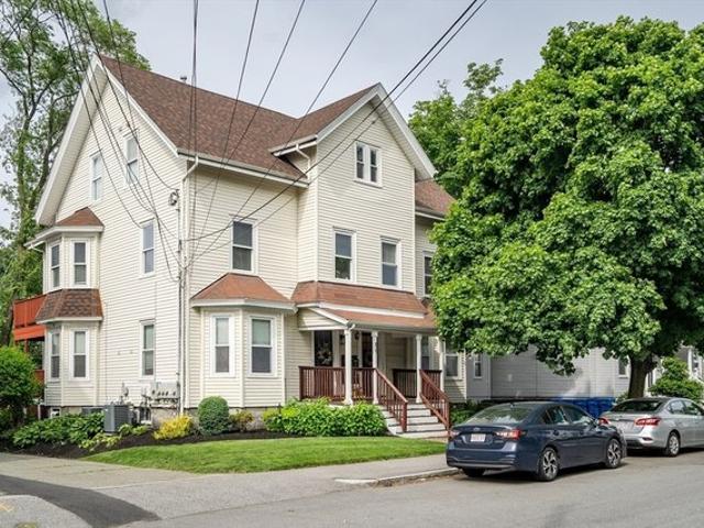 Condo for sale in Waltham, Massachusetts