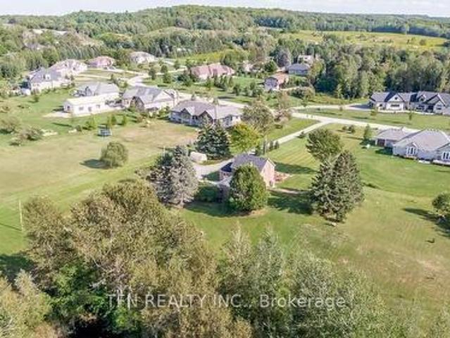 House for rent in Bradford West Gwillimbury, Ontario