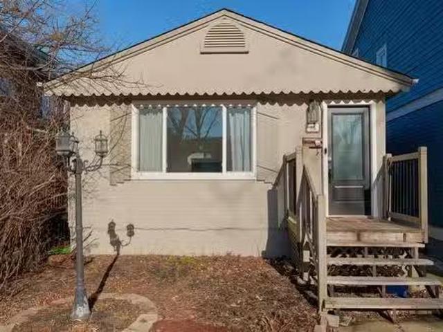House for sale in East St. Paul, Manitoba